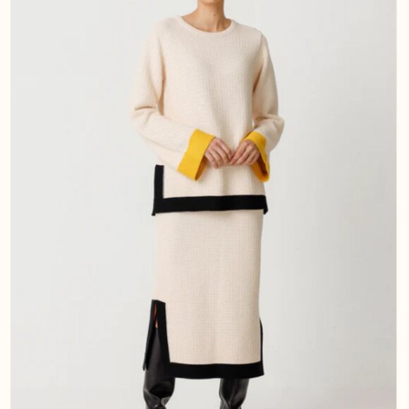 🌿 SKFK Knitted Sweater & Skirt Set – Sizes 6 (Top) + 8 (Skirt) - Picture 3 of 10